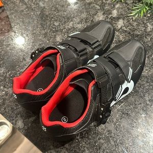 Peloton delta shoes size 43